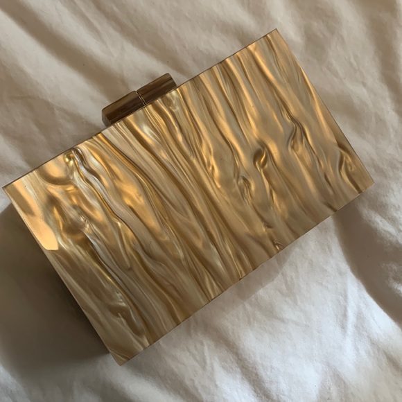 Zara Handbags - Lacquer clutch